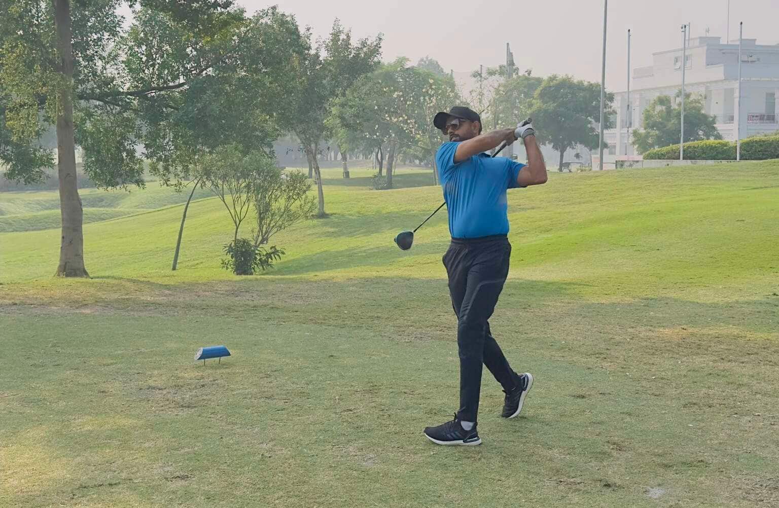 Babar Azam Enjoys 'Sunday Golf'; Distracts His Mind After Losing Captaincy