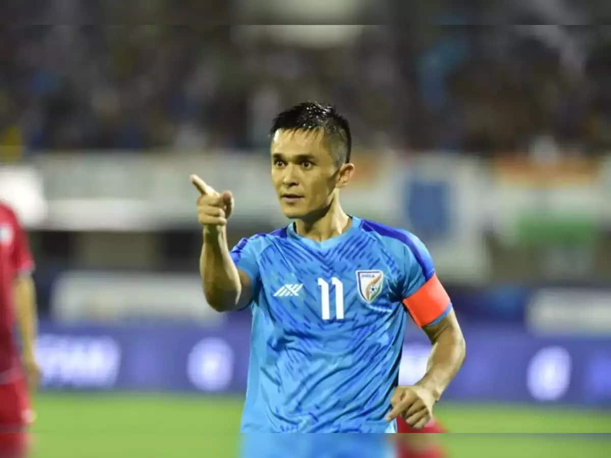 World Cup Final | Sunil Chhetri Urges Ahmedabad Crowd To Back Bowlers In Run-Chase