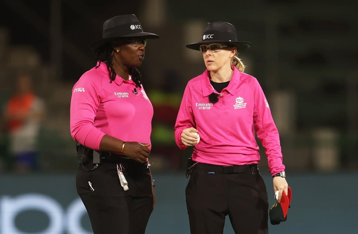 ICC Brеaks Barriеrs With Historic Decision Of Equal Pay For Fеmalе Umpires
