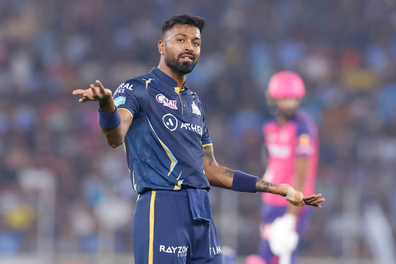 How Can MI Still Get Hardik Pandya From GT Before IPL Auctions 2024?