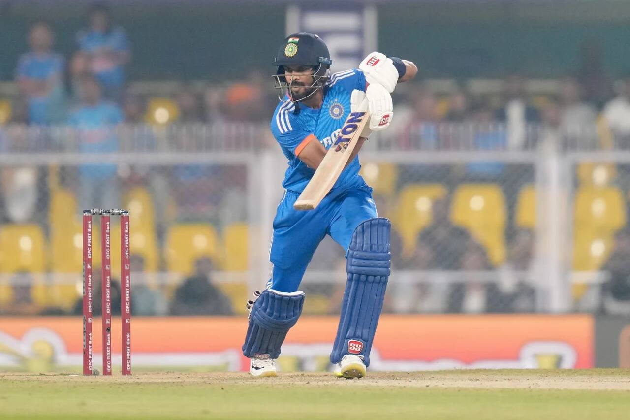 [WATCH] Ruturaj Gaikwad Leads India Recovery With Fighting Half-Century In Third T20I vs AUS