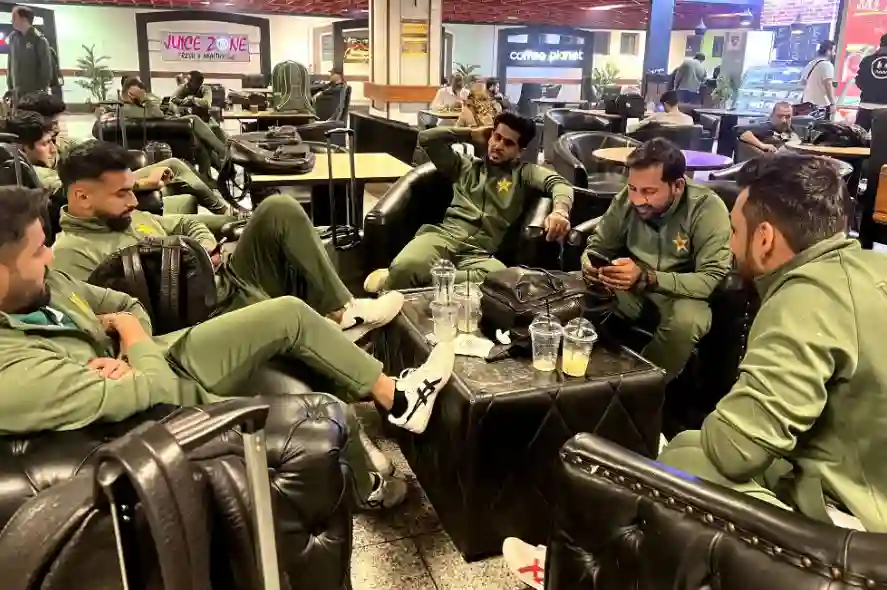 Babar Azam, Shaheen Afridi & Shan Masood Look Dapper As Pakistan Depart For Australia