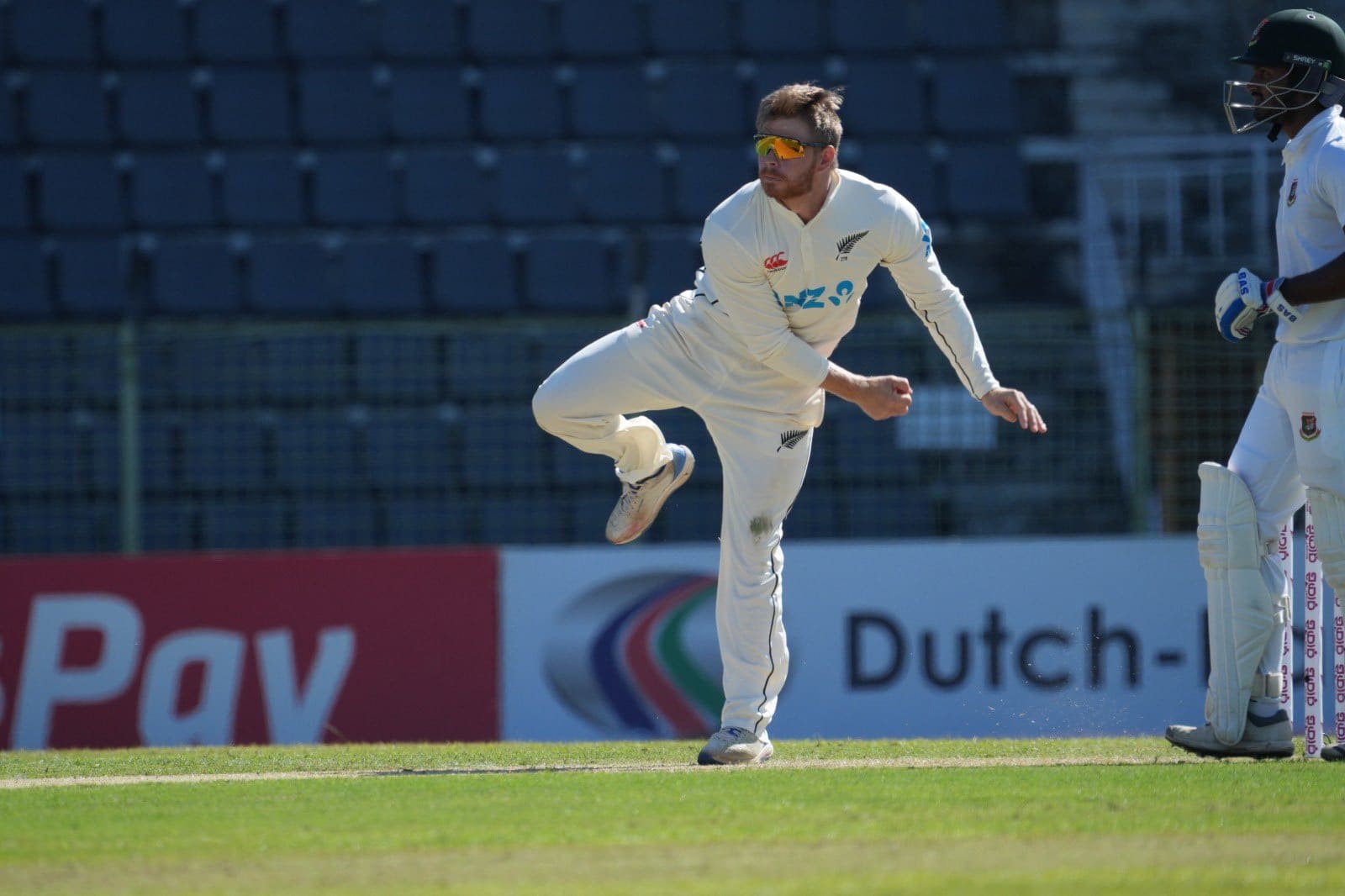 Glenn Phillips Caught Applying Saliva On The Ball In Bangladesh-New Zealand Test Match