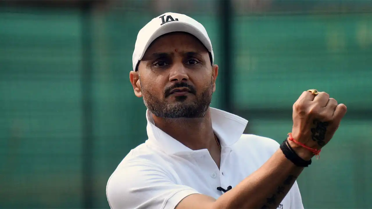Harbhajan Singh's Funny Remarks On Controversial Gambhir-Sreesanth Spat 
