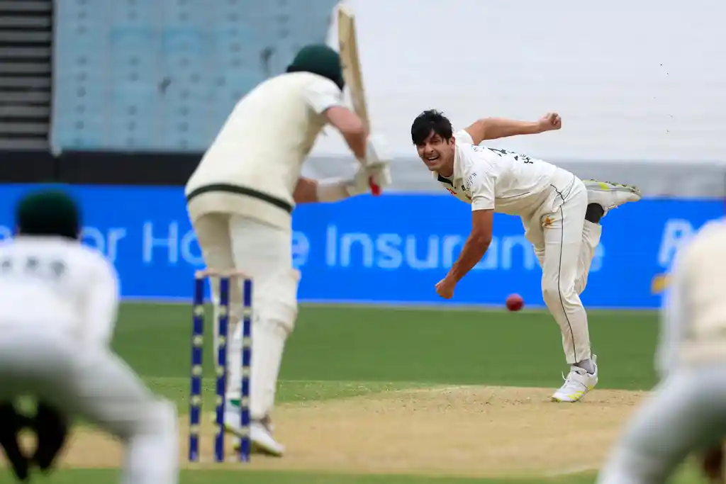 [Watch] Boxing Day Test Heats Up As Shaheen Afridi Exchanges Words With ...