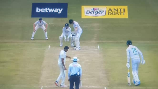 R Ashwin Issues 'Mankad' Warning to Jansen In IND vs SA 1st Test, Image Goes Viral