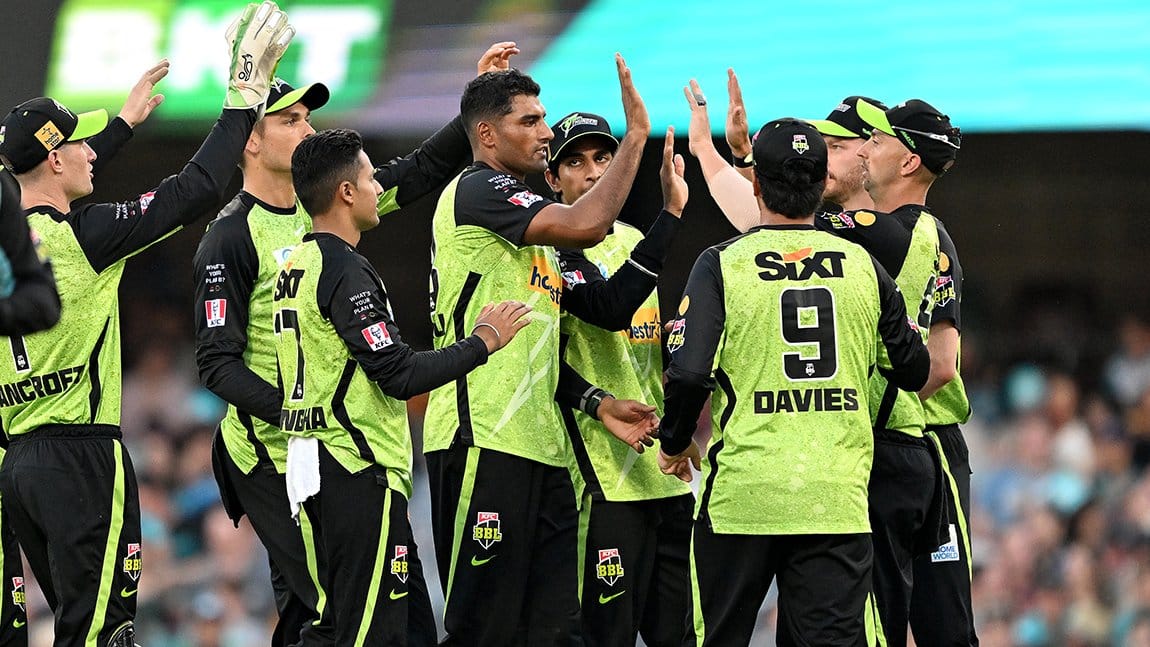 BBL 13 Match 19, THU vs SIX | Playing 11 Prediction, Cricket Tips, Preview & Live Streaming