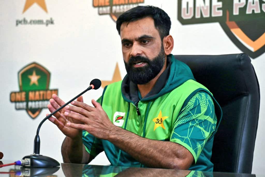 Pakistan's Head Coach Mohammad Hafeez Misses Flight To Sydney For Third Test vs AUS