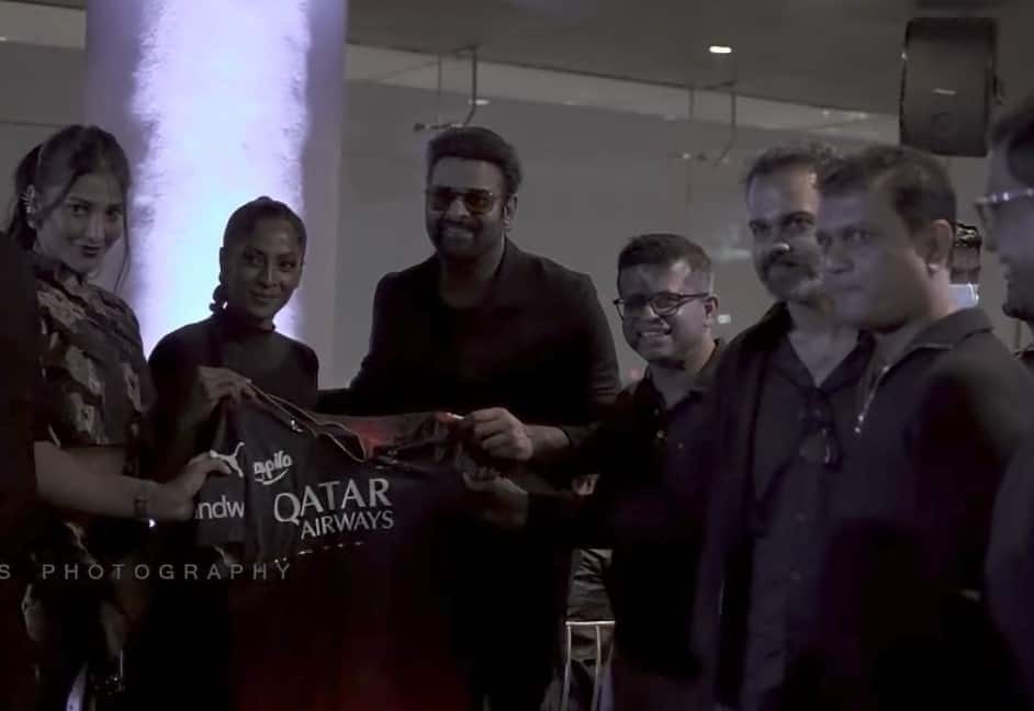 RCB Franchise Gifts Team Jersey To Prabhas And Salaar Team
