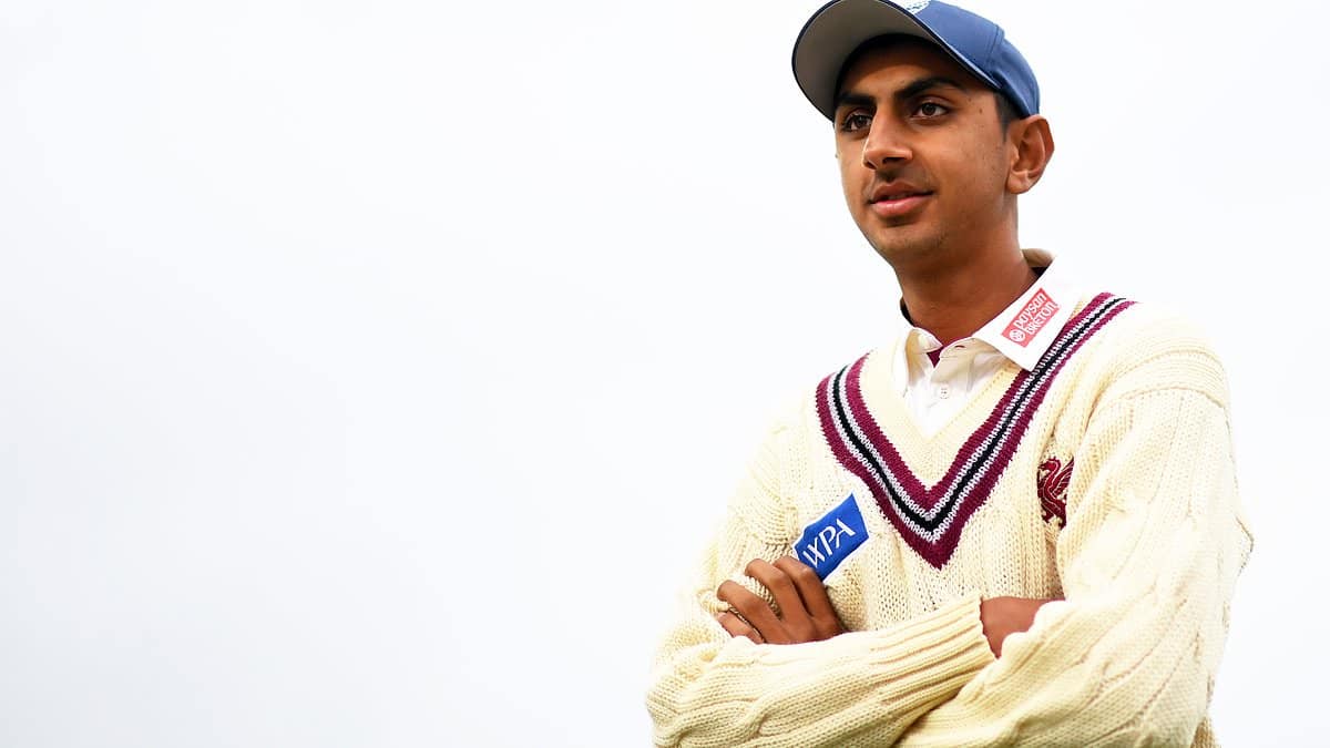 England's Pakistan-Origin Spinner Faces Visa Hurdle Ahead of India Test Series