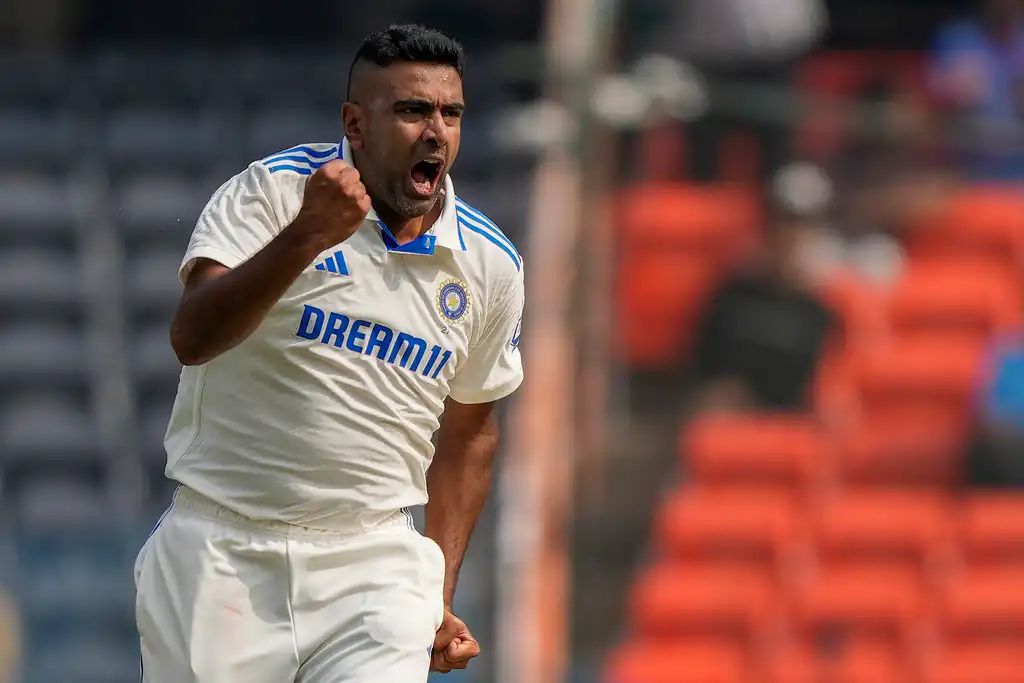 Top 5 Bowling Spells By R Ashwin Against England In Tests