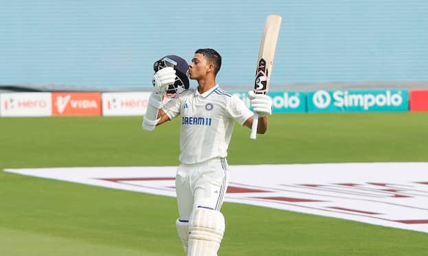 Top 5 Youngest Indian Batters to Score Double Hundred in Test Cricket