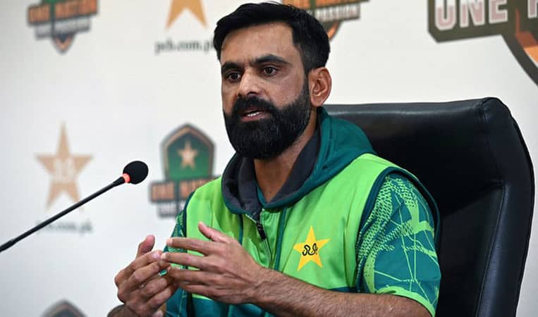 Mohammad Hafeez Resigns As Pakistan's Team Director After Dispute With Players