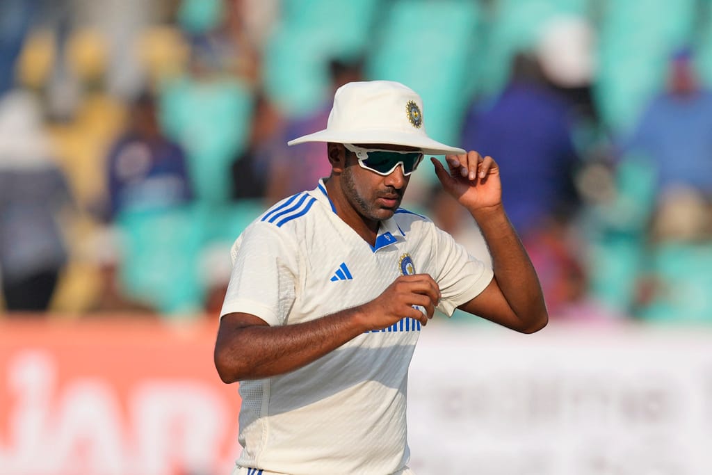 Just In: Ravi Ashwin Not To Participate In 3rd Test Due To Family Emergence