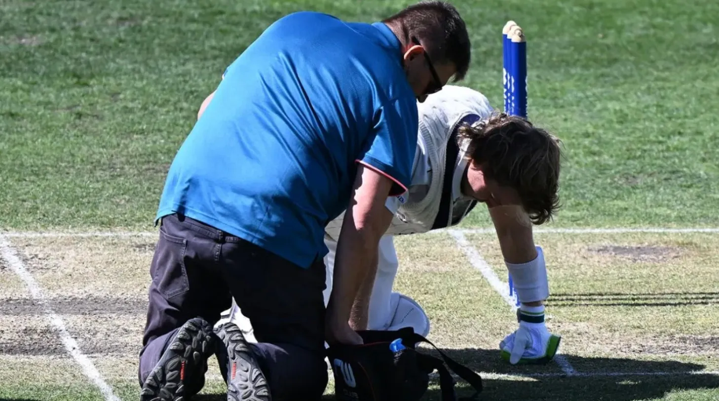 Will Puckovski collapsed after getting hit by a nasty bouncer (Twitter)