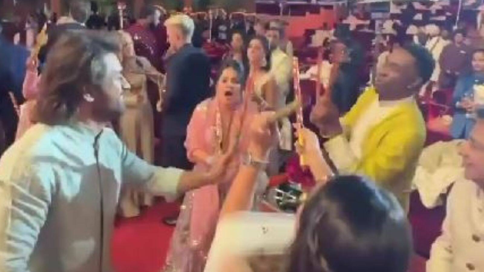 Dhoni vibes on Garba at Anant Ambani's pre-wedding ceremony [X.com]