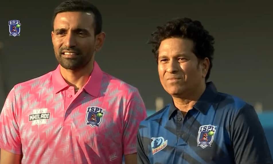 Sachin Tendulkar with Robin Uthappa during ISPL 2024 game (x.com)