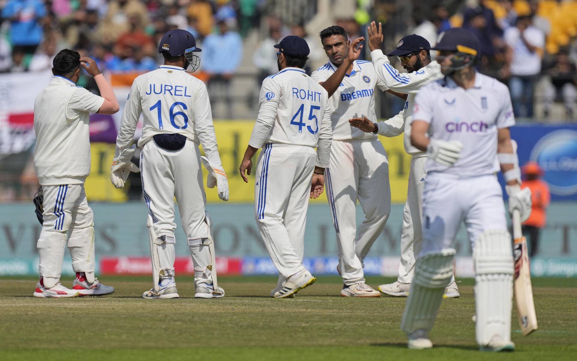 R Ashwin got two wickets in the same over (Source: AP Photo)