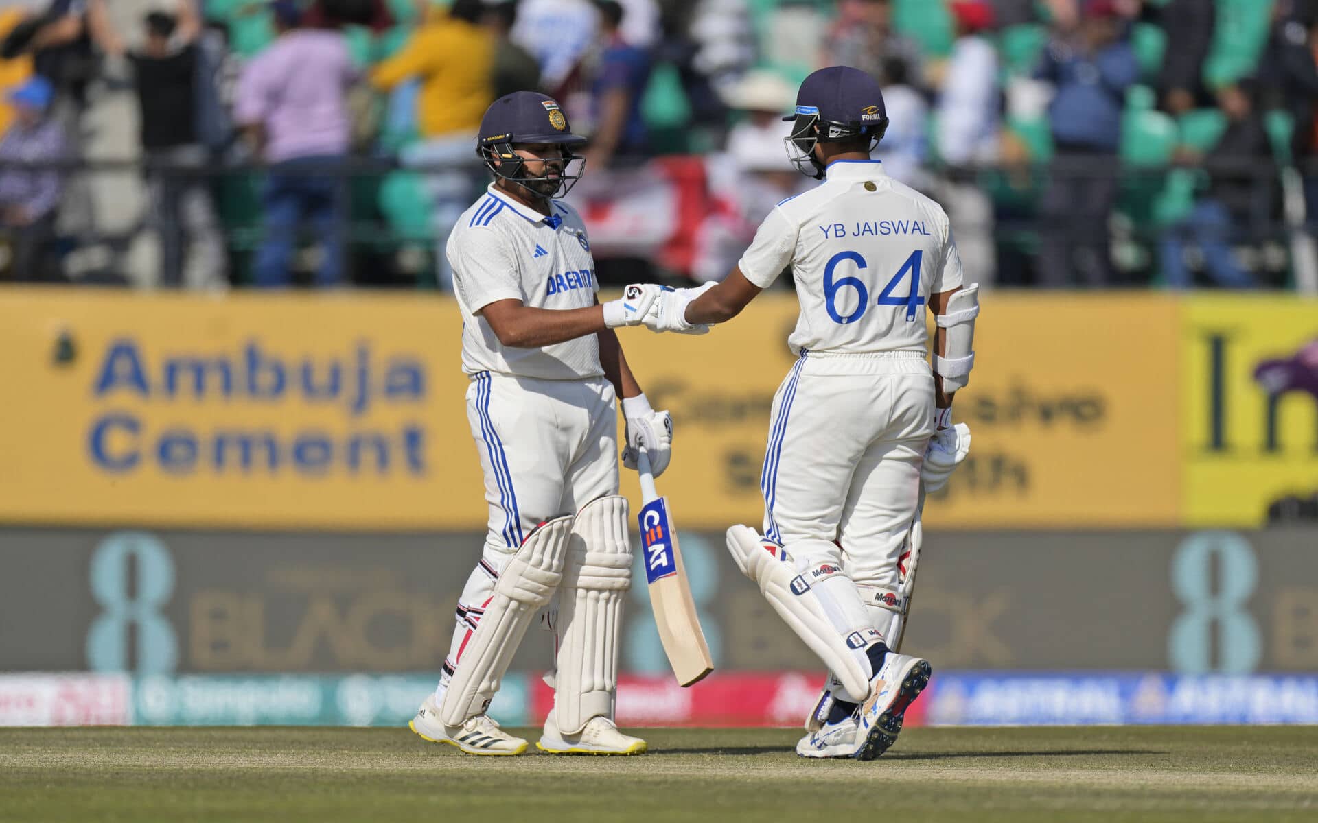 Rohit Sharma and Yashasvi Jaiswal forming a good partnership (Source: AP Photo)