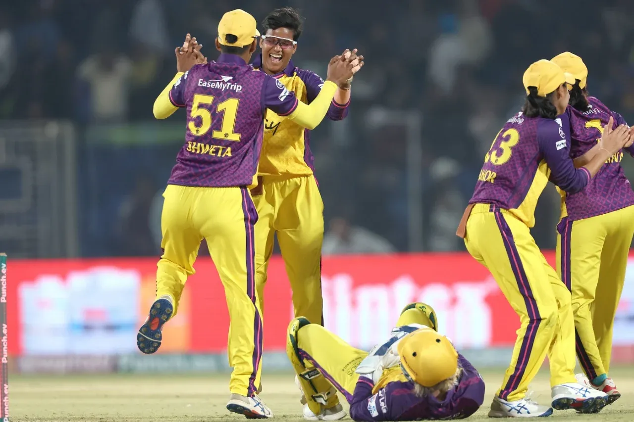 Deepti Sharma celebrating a wicket with UP Warriorz teammates (BCCI)