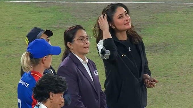 Kareena Kapoor Khan at Toss in WPL 2024 (X.com)