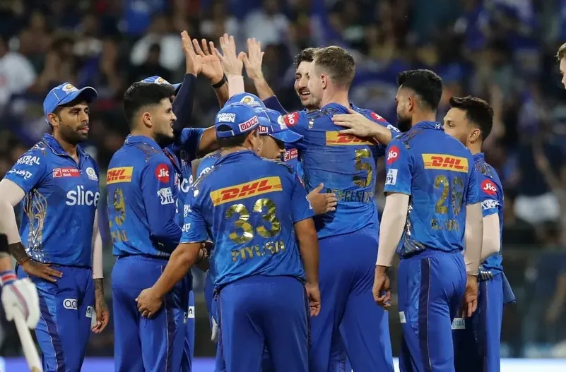 The Mumbai Indians team (IPLT20.com)
