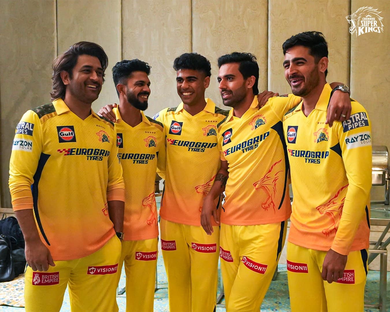 CSK squad during their pre-season shoot (X.com)