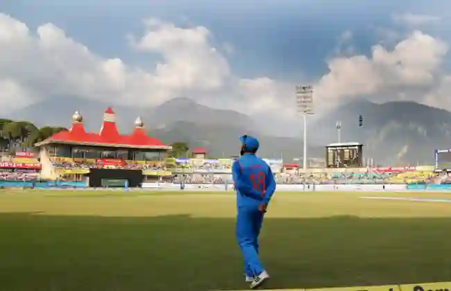 Dharamsala stadium with Dhauladhar range in the background [X.com]