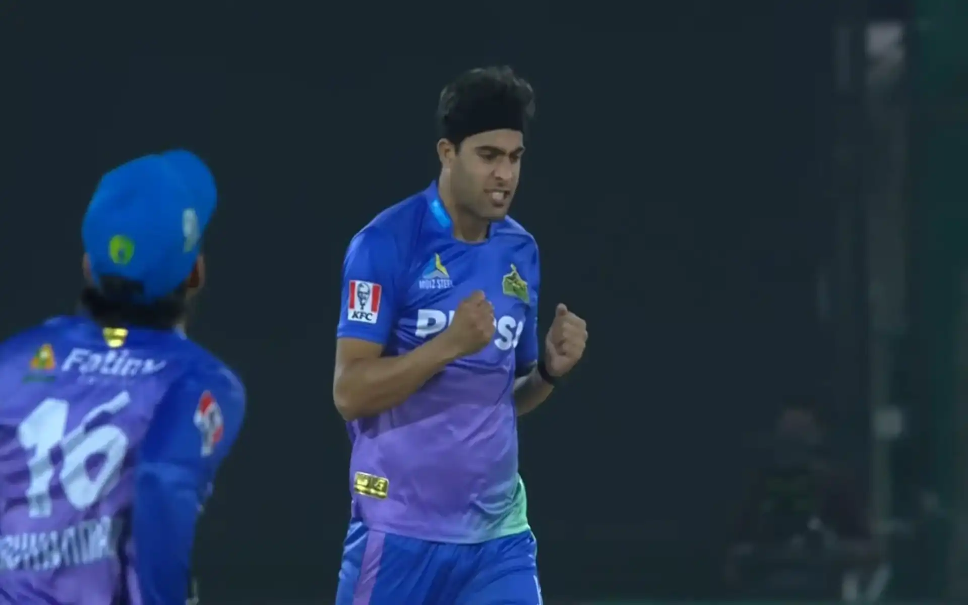 Abbas Afridi gets the seventh wicket of Zalmi (Source: PSL/PCB)