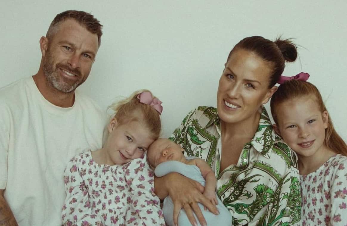 Matthew Wade with his wife and kids (BCCI)