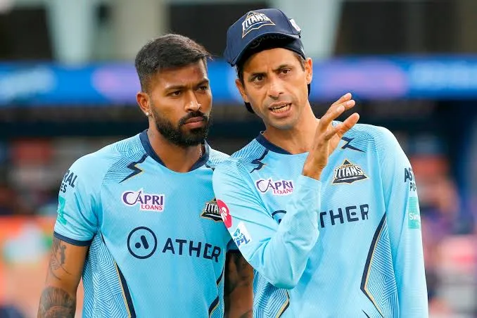 Hardik Pandya & Ashish Nehra in IPL (X.com)