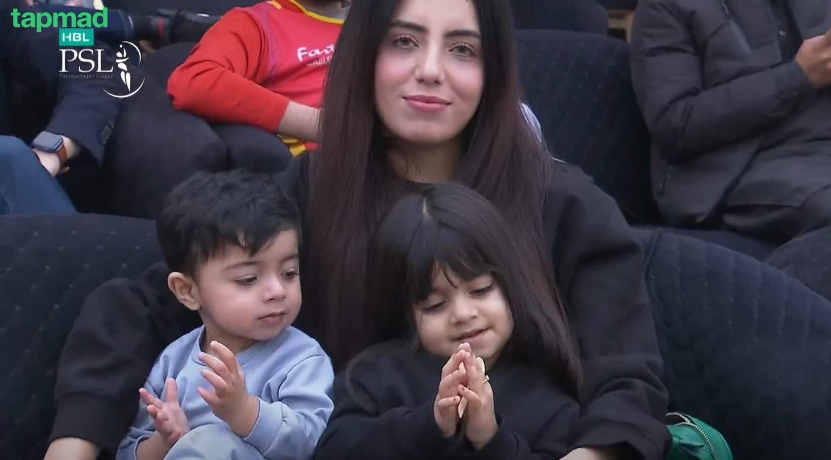 Sannia with her two kids during PSL 2024 (x.com)