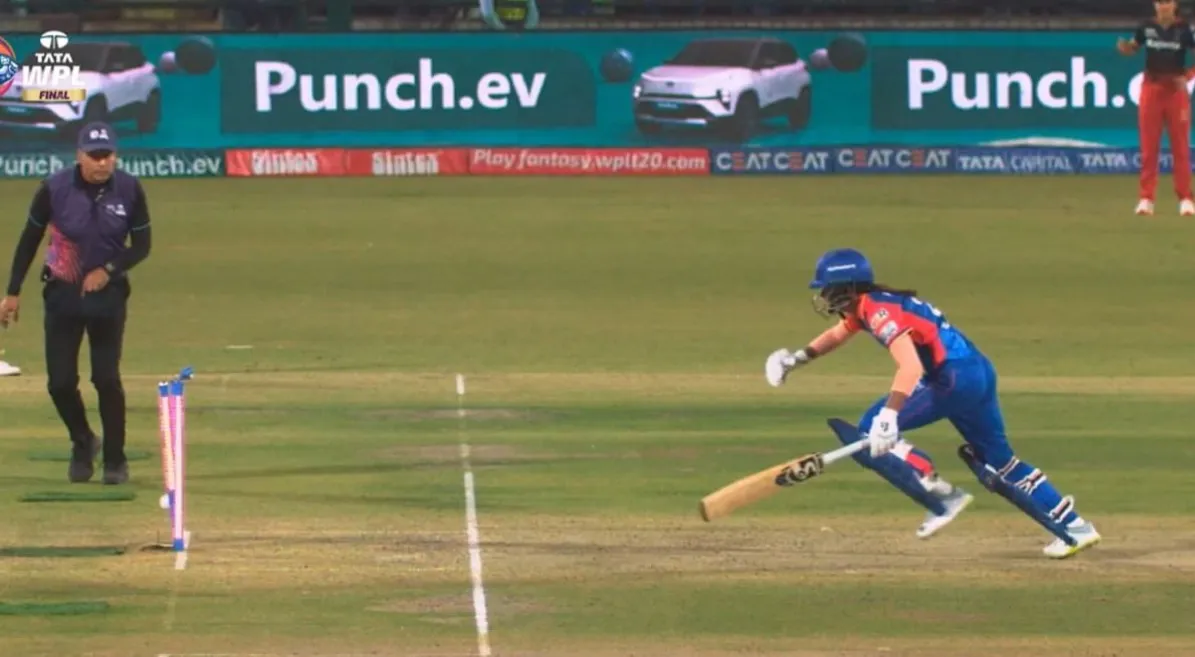 Sophie Molienux caught Radha Yadav short of her crease (Twitter)