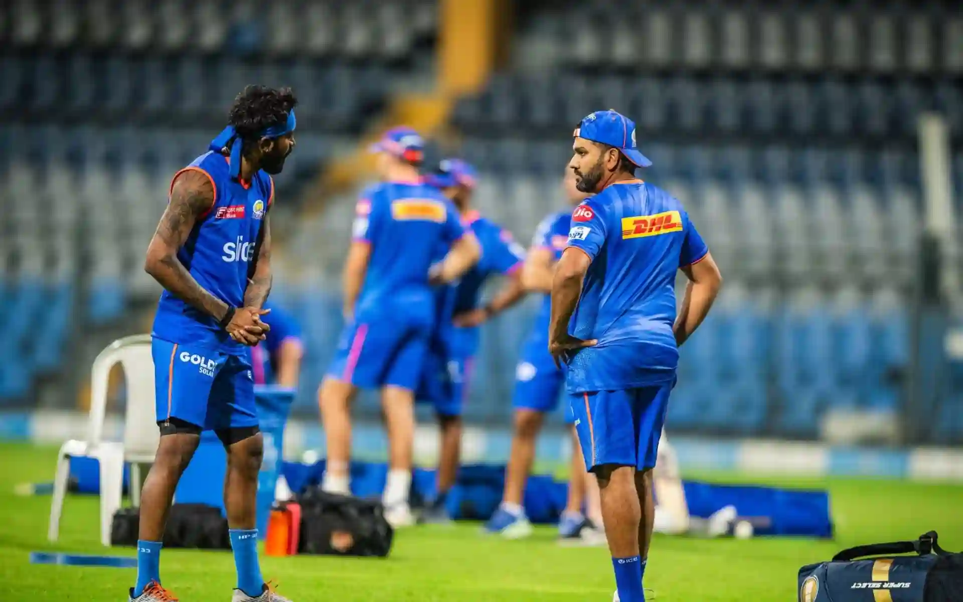 Rohit Sharma will play under Pandya in IPL 2024 (x.com)