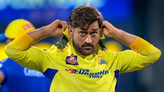 MS Dhoni's role uncertain as he steps down from captaincy in IPL 2024 (X.com)