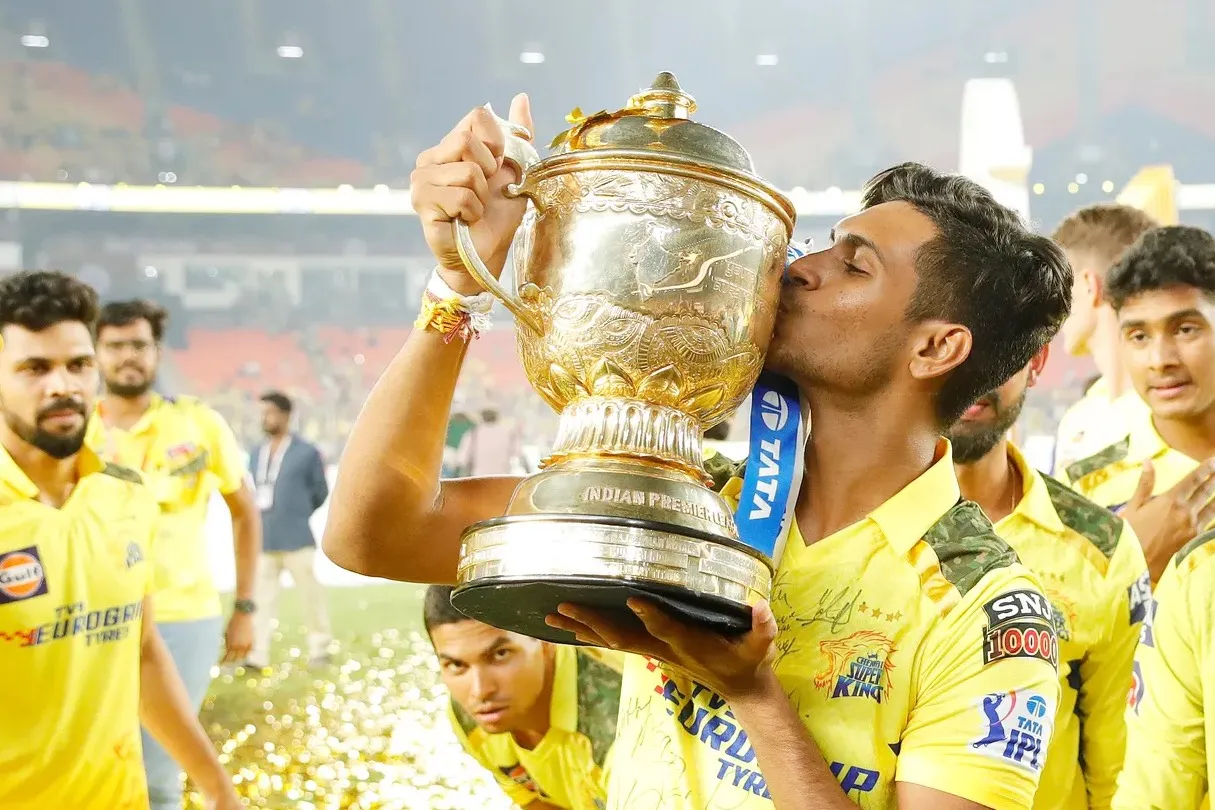 Pathirana with IPL 2023 Trophy
