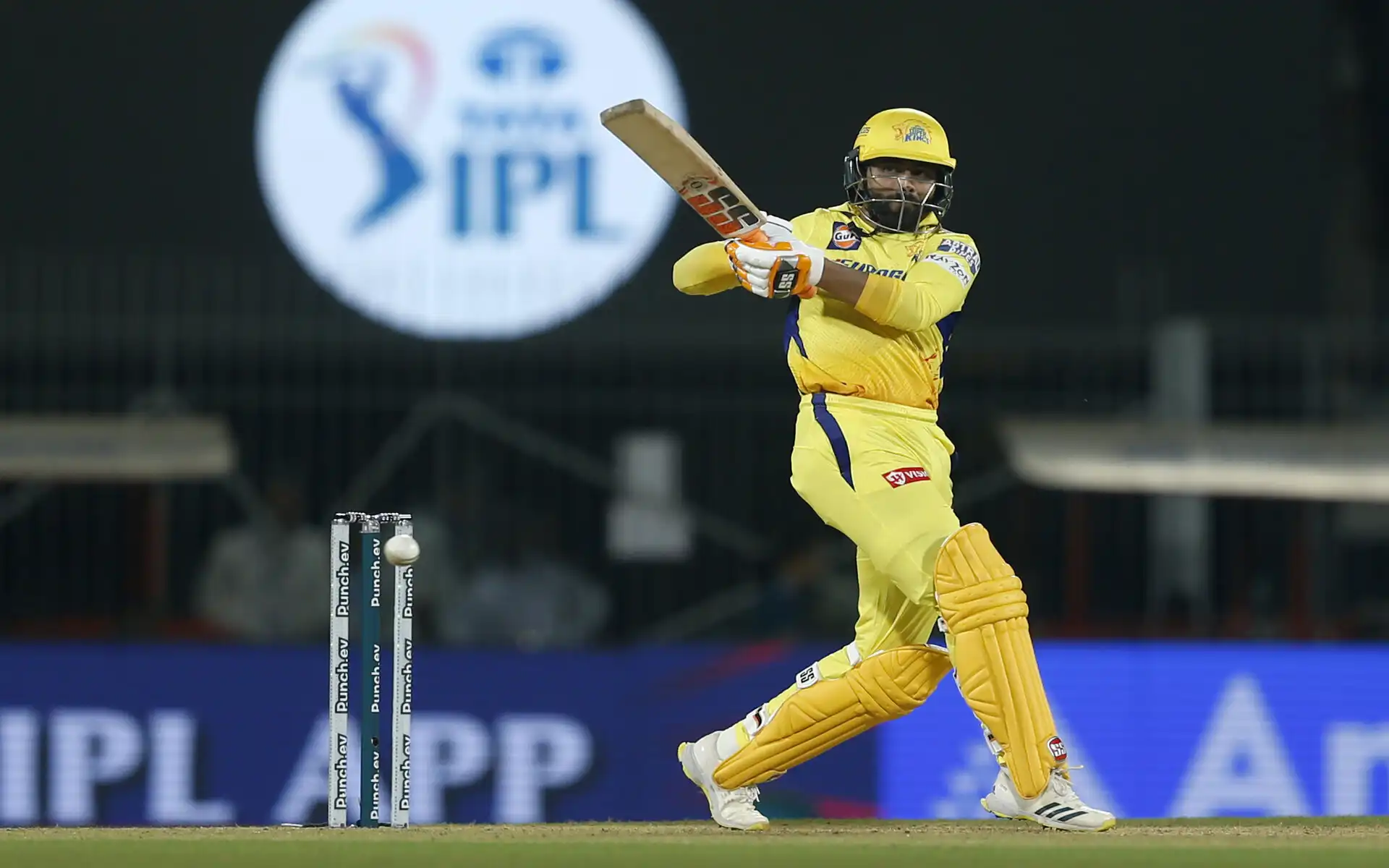 Ravindra Jadeja is upto the task again (Source: IPL)