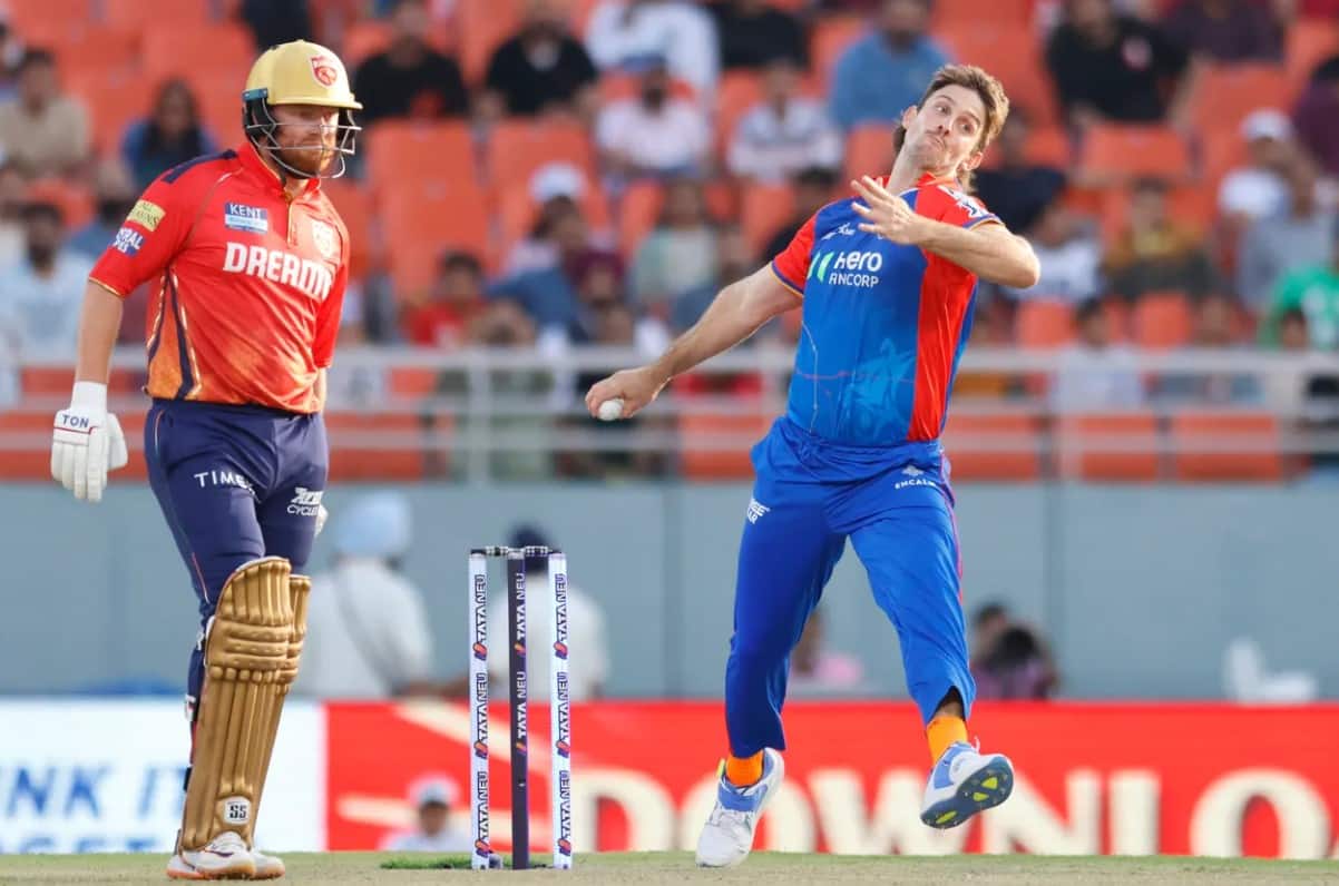 Mitchell Marsh was bludgeoned for 52 runs off his four overs (IPLT20.com)