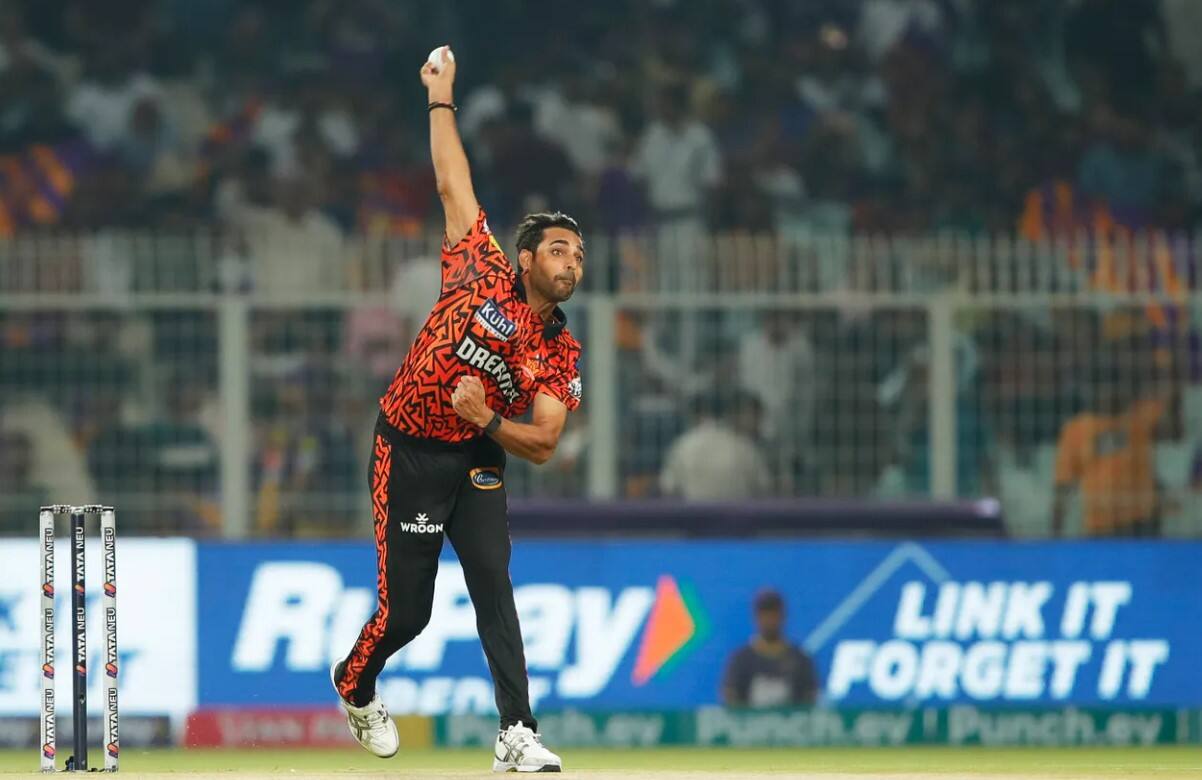 Bhuvneshwar Kumar conceded 44 runs in two overs at the death (IPLT20.com)