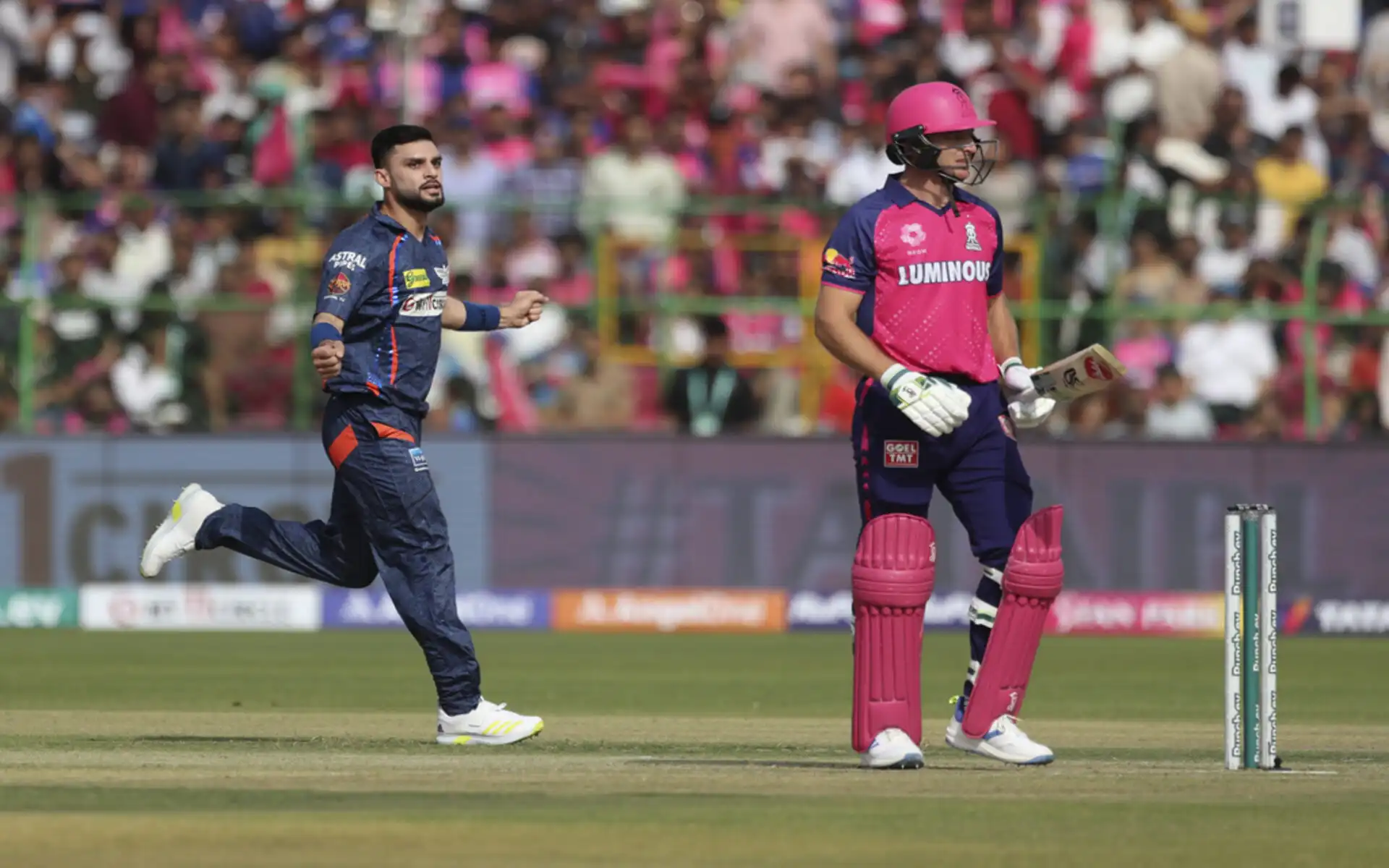 Jos Buttler falls early for 11 (Source: AP Photo)