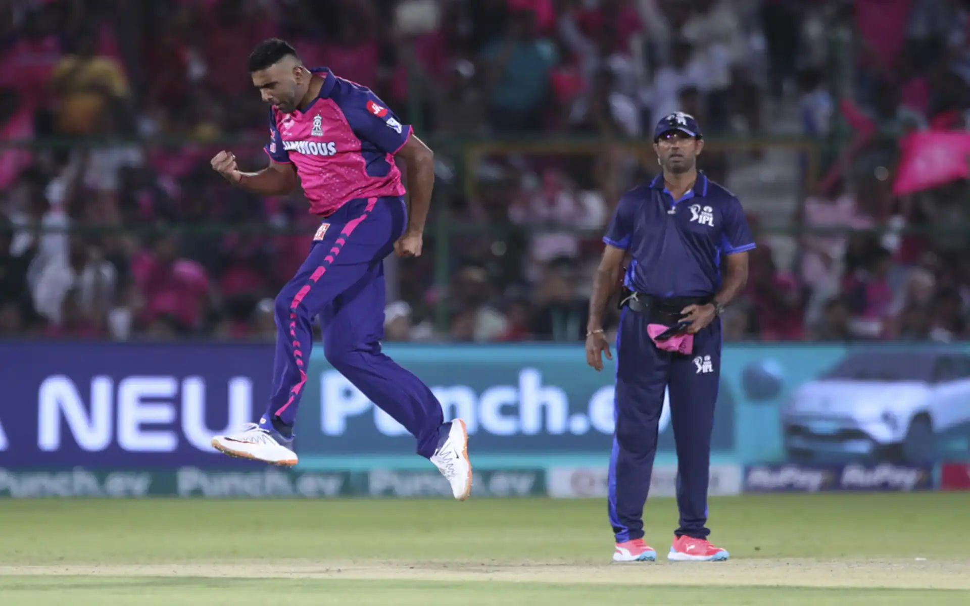 R Ashwin strikes for RR (Source: IPL)