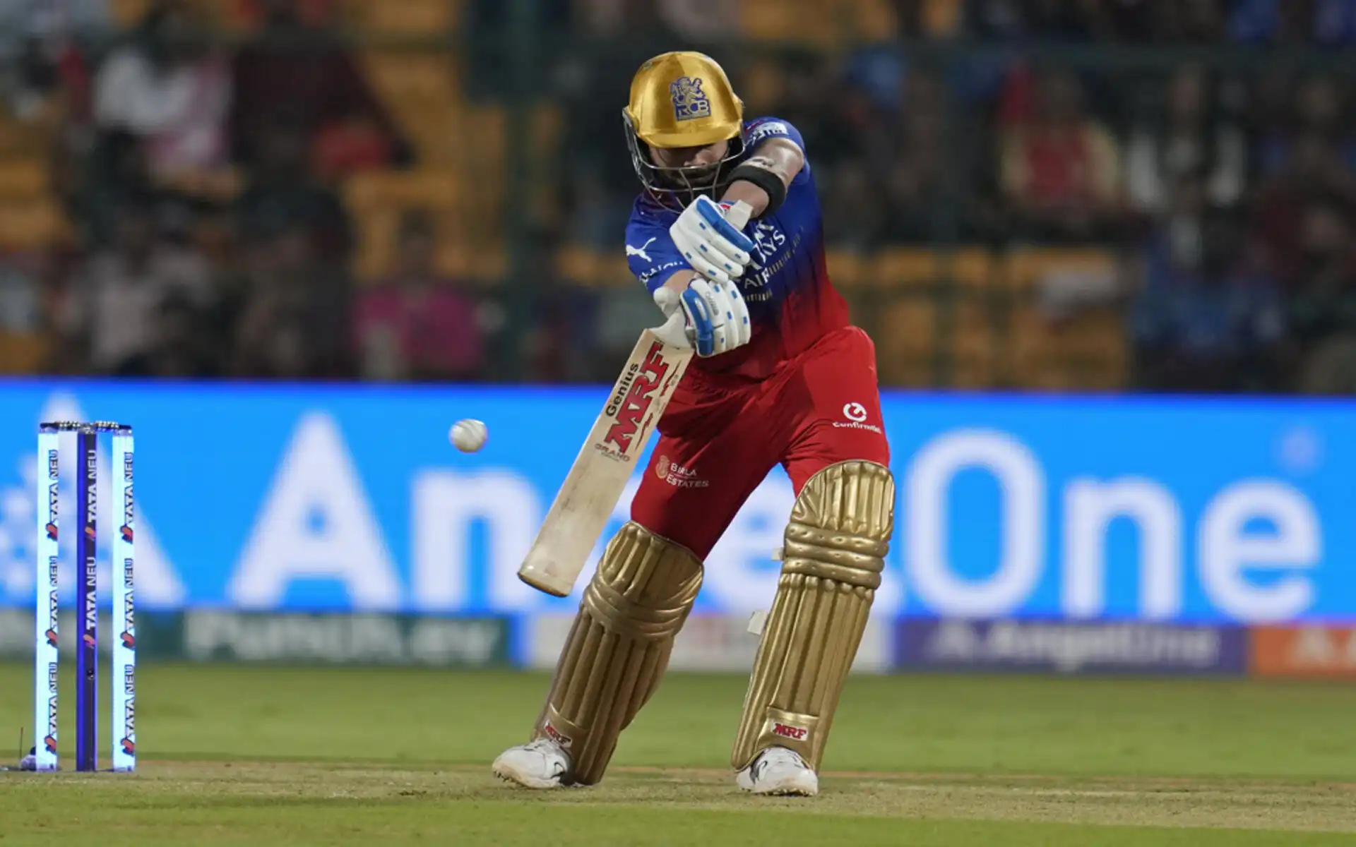 Virat Kohli playing shot against Punjab Kings (Source: AP Photo)
