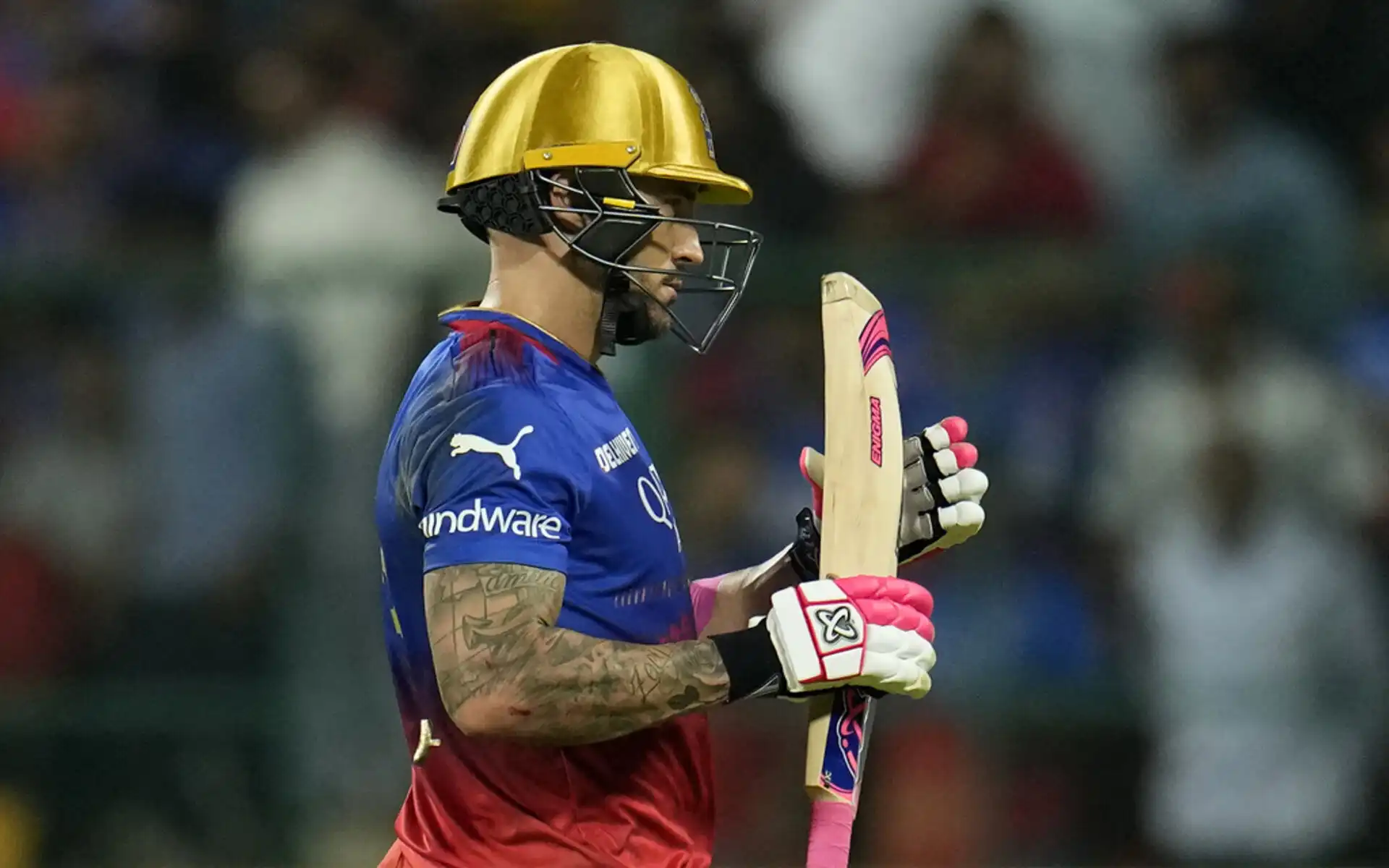 Faf falls while trying play a shot (Source: AP Photo)
