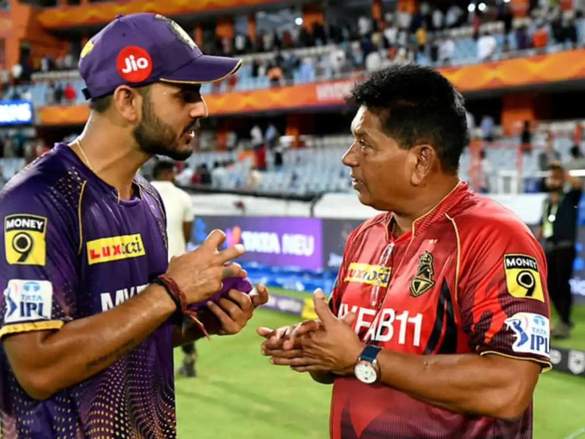 Nitish Rana with coach Chandrakant Pandit | Source: X.com