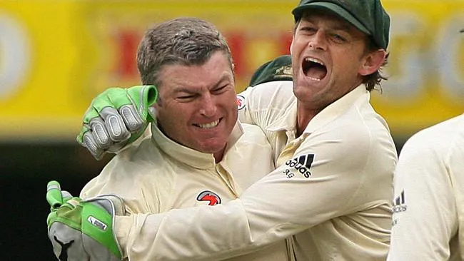 Stuart MacGill celebrating with Gilchrist (X.com)