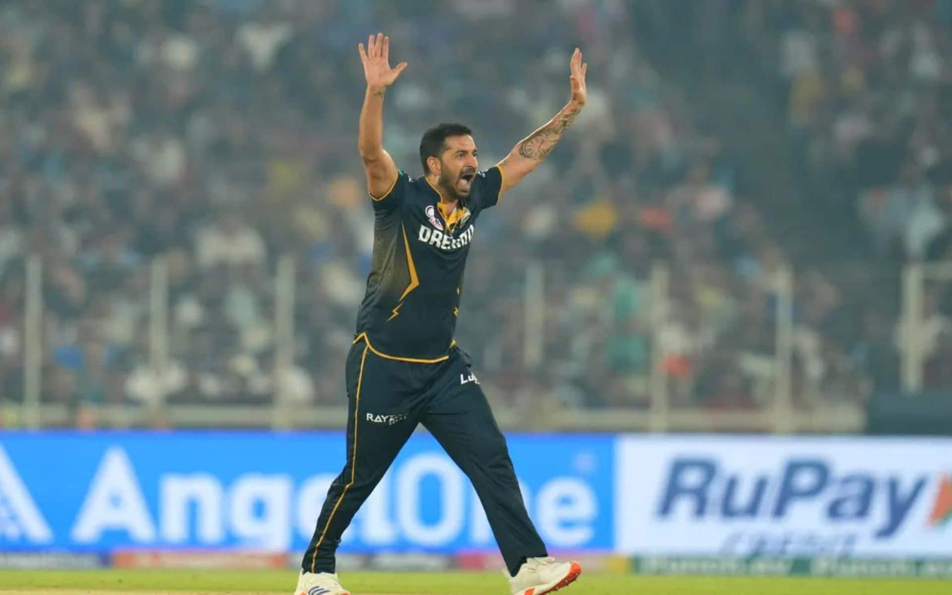 Mohit Sharma has the best bowling figures in an innings at the NMS [iplt20.com]