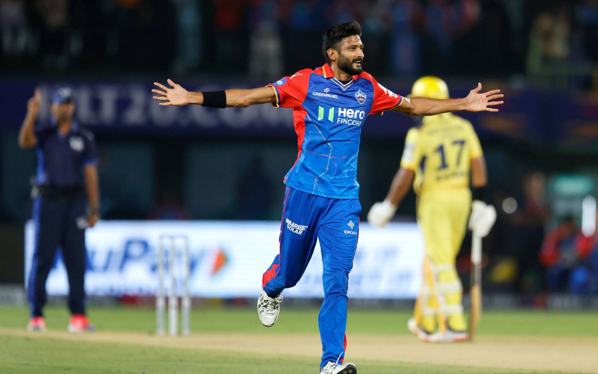 Khaleel Ahmed struck early in the innings, dismissing Ruturaj Gaikwad [ipl]