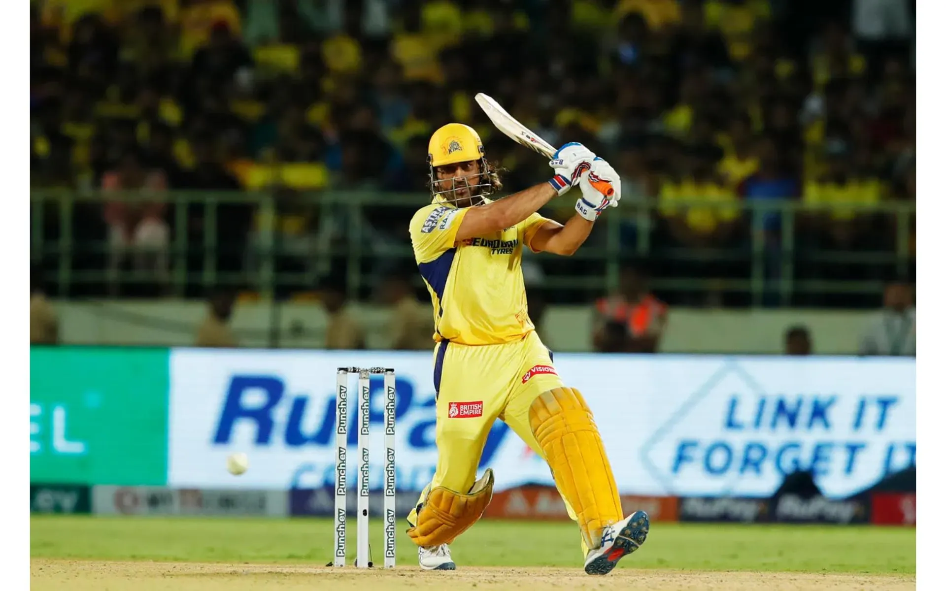 MS Dhoni in full flow vs DC [iplt20.com]