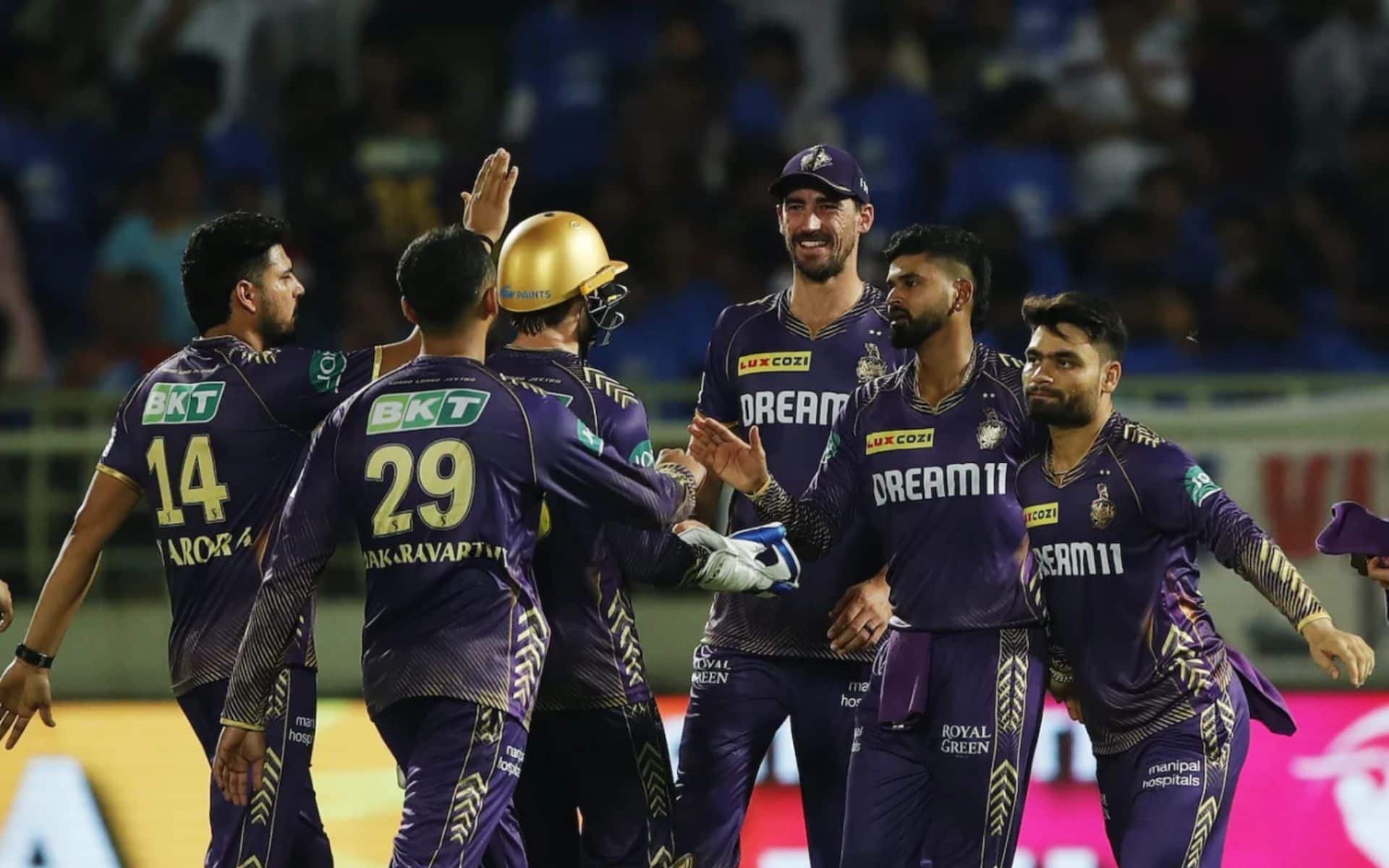 Shreyas Iyer with KKR teammates celebrating a DC wicket in IPL 2024 (BCCI)