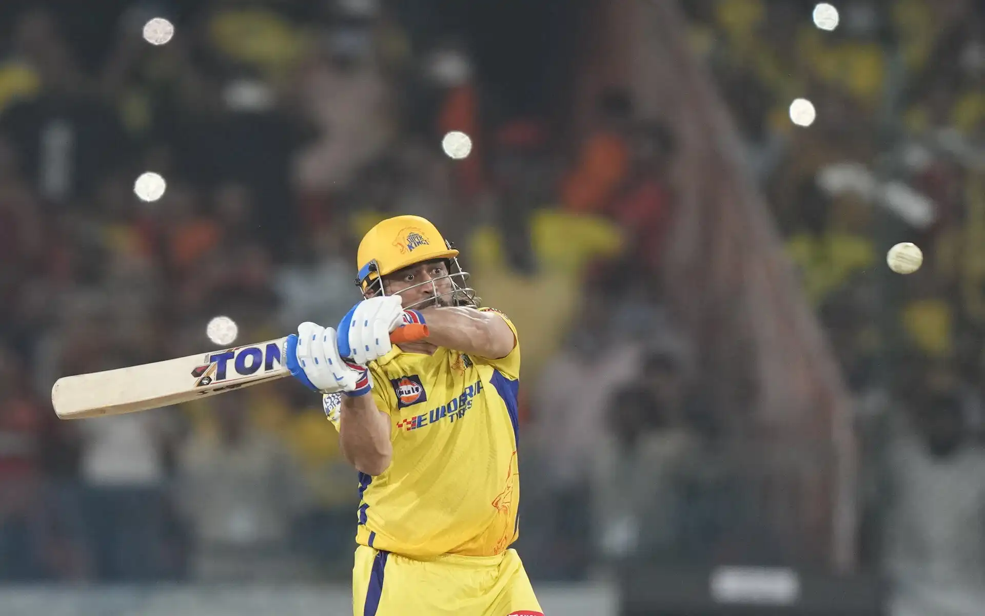 'Loud As I've Ever Heard': Pat Cummins In Awe Of MS Dhoni's Massive Aura